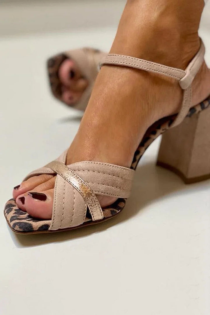 Everly & Rose | Heel Sandals with Cross Band