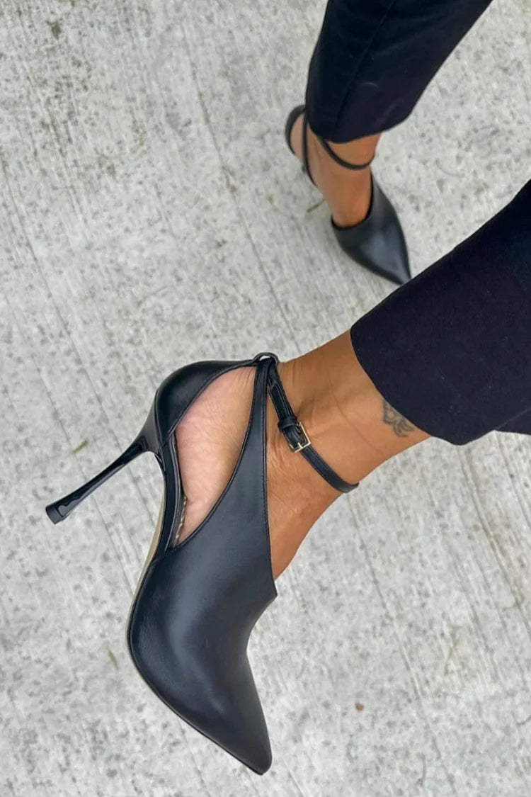 Everly & Rose | Pointed Toe Pump with Ankle Strap