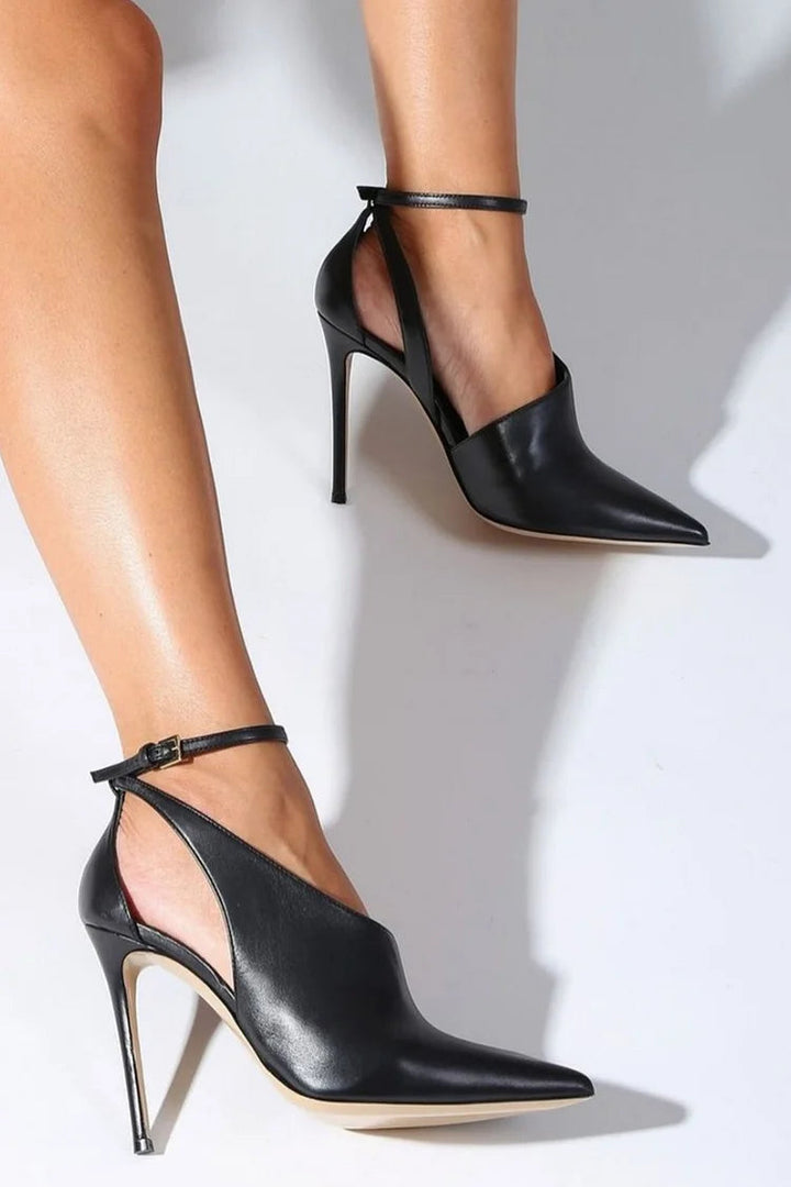 Everly & Rose | Pointed Toe Pump with Ankle Strap